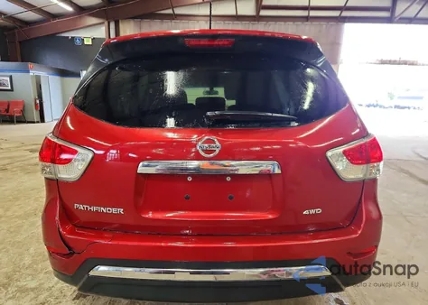 2015 Nissan Pathfinder S z USA, uszkodzony, nr VIN 5N1AR2MM5FC635415